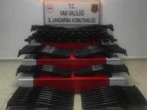 Başkale’de 100 Adet Av Tüfeği Ele Geçirildi