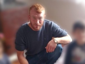 Eşini Seyir Halindeki Minibüsten Attıktan Sonra Babasını Arayıp “Kadın Öldü” Demiş