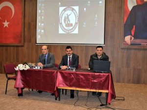Orman Bölge Müdürü Dündar, Gediz’de Personel İle Bir Araya Geldi