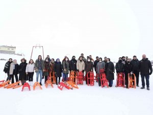 Akyurtlu Gençlerin Kar Keyfi