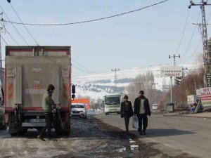Düzensiz Göçmenlerin Yolculuğu Kars’ta Son Buldu