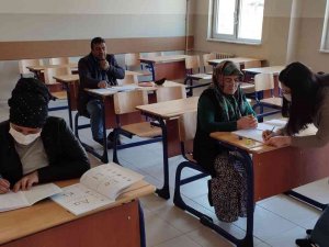 Simav’da Okuma Yazma Kursu Açıldı