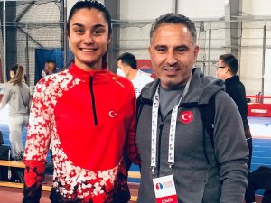 Erdekli Atlet Aleyna Karaca Sırbistan’da Yarıştı