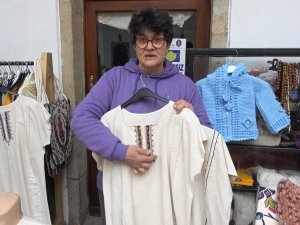 Turistlerin İlgi Odağı "Keten İşlemeler"
