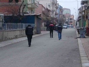 Uşak’ta Silahlı Kavga: 1’i Ağır 2 Yaralı