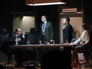 Tatvan’da ‘Bay Z’ Tiyatro Oyunu Sahnelendi