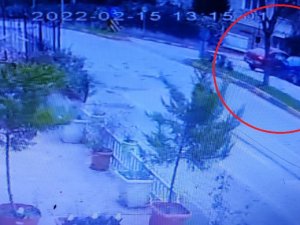 Samsun’da 3 Kişinin Yaralandığı Kaza Kamerada