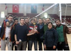 Voleybol Bölgesel Lig Grub Maçları Yalova’da Yapıldı