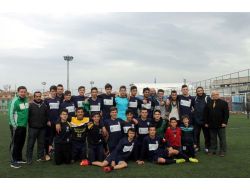 Yalova’da U-17 Ligi’nin Kralı Acarspor Oldu