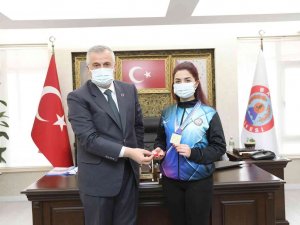 Milli Sporcu Bilge Alev: “Norveç’te Elimden Gelen Gayreti Göstereceğim”