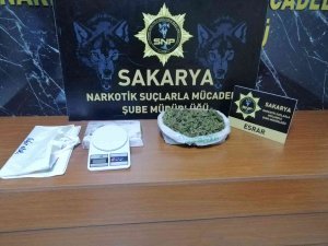 Sakarya’da Uyuşturucu Operasyonlarında 4 Gözaltı