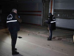 Adana’da Otomobilin Altında Kar Maskesi İle 3 Adet Eyp Bulundu
