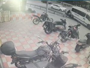 Şişli’de Motosikletlinin Ölümden Döndüğü Kaza Kamerada