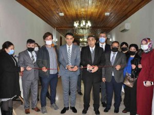 Resim Ve Seramik Kursunu Bitirip Sergisi Açtılar
