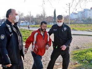 Üst Geçit Asansör Kabininden Demir Çalarken Yakalandı, Polise ’Çektirme Abi’ Dedi