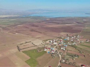 Risk Alarak Baraj Sahasını Eken Çiftçileri ’Yağış’ Endişesi Sardı