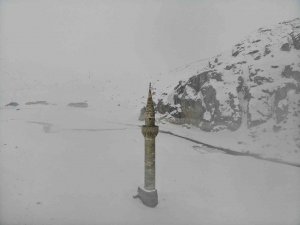 Sular Altında Kalan Cami Havadan Görüntülendi