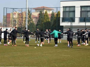 Manisa Fk, Rh Bandırmaspor’a Konuk Oluyor
