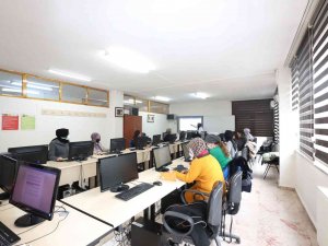 Komek Yeni Döneme 70 Bin Kursiyerle Başladı