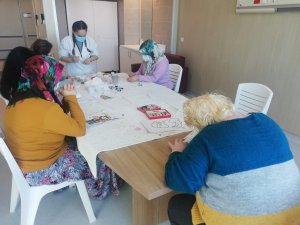 Hastalardan El İşi Sergisi