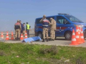 Otomobilin Çarptığı Motosiklet Sürücüsü Hayatını Kaybetti