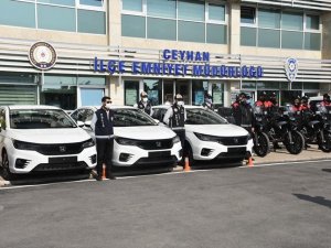 Hayırseverler Ceyhan Emniyetine Araç Bağışladı
