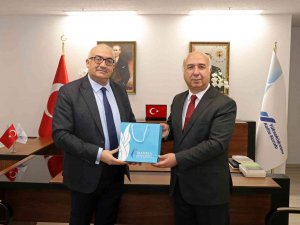 Rektör Ataç’tan Yökak Başkanı Kar’a Ziyaret