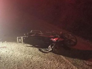 Kontrolden Çıkan Motosiklet Devrildi: 1 Ağır Yaralı