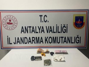 Antalya’da Uyuşturucu Satıcılarına Operasyon: 1 Gözaltı