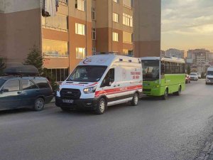 Sehpa Demirine Sıkışan Çocuğu İtfaiye Kurtardı