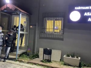 İ̇stanbul’da Sınavda Akılalmaz Olay: Maskelerine Kamera Düzeneği Kurup Kopya Çektiler