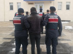 Hırsızlık Şüphelileri Tutuklandı