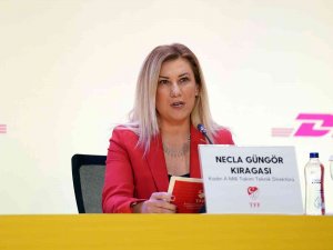 Necla Güngör Kıragası: "Kadın Futbolunun Yıllar Önce Hayal Ettiği Durumu Yaşıyor Olmaktan Mutluyuz"