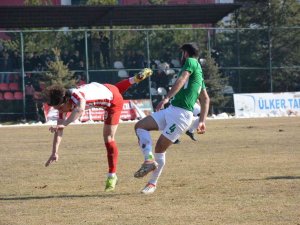 Şuhut Belediye Hisarspor, Emirdağ Spor’a 4-1 Mağlup Oldu