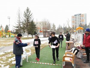Melikgazi’nin Parklarında Spor Müsabakaları Yapılıyor