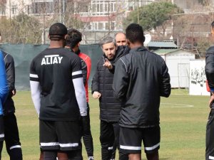 Altay’ın Beşiktaş Mesaisi Sürüyor