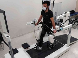 Yürüme Robotuyla 4 Yılda 300 Hasta Tedavi Gördü