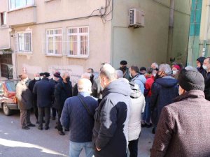 65 Yaşındaki Adam Ölü Bulundu