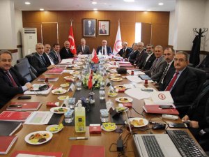 Rektör Çomaklı, Üak Yönetim Kurulu Toplantısına Katıldı