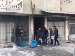 Ankara’da Sanayi Sitesindeki Yangın Paniğe Neden Oldu