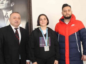 Gülsüm Ağaç Avrupa Yolcusu