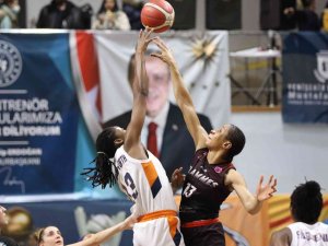 Çukurova Basketbol Çeyrek Finalde