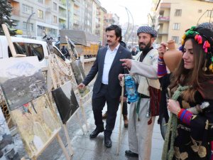 Kurduğu Stantta Hakkari’nin Kültürünü Tanıttı