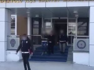 2,5 Yaşındaki Çocuğa Şiddet Uygulayan Anne Ve Erkek Arkadaşı Tutuklandı