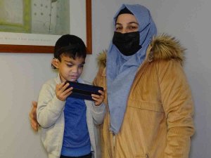5 Ameliyat Geçiren 7 Yaşındaki Çocuğa En Güzel Hediye Annesinden