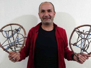 Ağaç Ve Farklı Malzemelerden Yapılan ‘Lekan’ Ayakkabısı Teknolojiye Direniyor