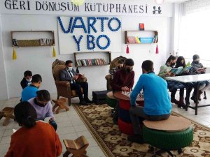 Atıl Malzemelerle ’Geri Dönüşüm Kütüphanesi’ Kuruldu