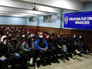 Yüksekova Polisi Öğrencileri Sinemayla Buluşturdu