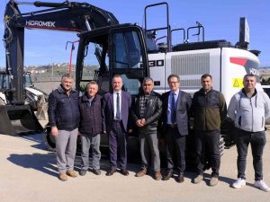 Sinop Belediyesi, Filoya 4 Yeni İş Makinesi Kattı