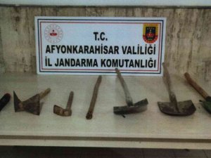 Define Avcıları Saklandıkları Ağaçlık Alanda Yakalandı
